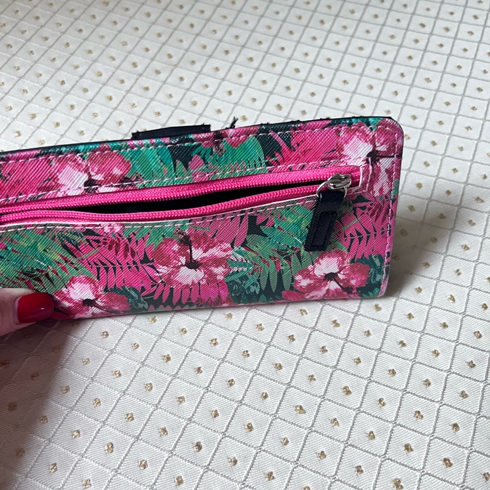 Flower wallets - Picture 3 of 3